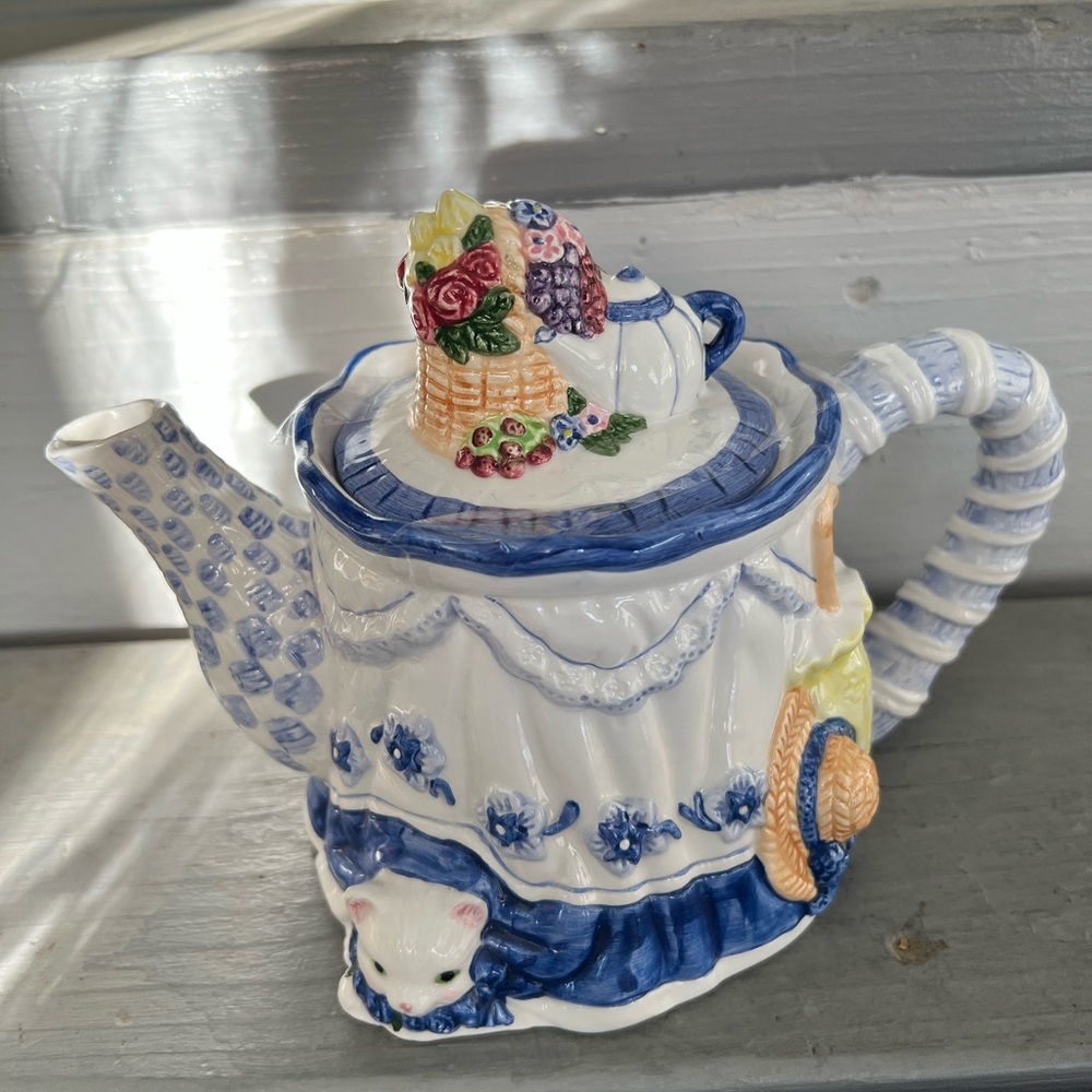 Vintage Tea Pot